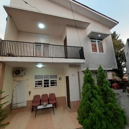 Kost Carmelia Syariah Baranangsiang Bogor Otel Dış mekan fotoğraf