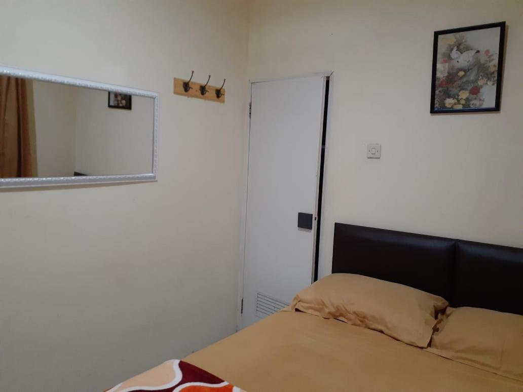 Kost Carmelia Syariah Baranangsiang Bogor Otel Dış mekan fotoğraf