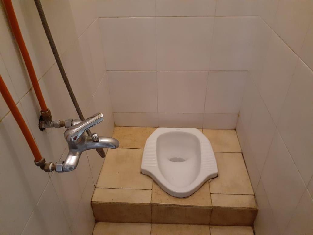 Kost Carmelia Syariah Baranangsiang Bogor Otel Oda fotoğraf